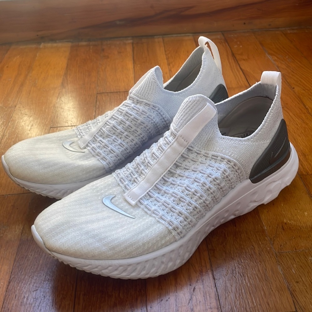 Nike Phantom Slip-On